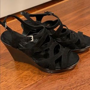Black Aerosoles heelrest gladiator sandals
